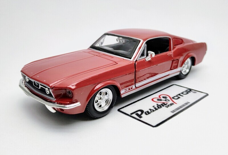 1:24 Ford Mustang GT Fastback Coupe 2+2 1967 Rojo MAISTO Special Edition