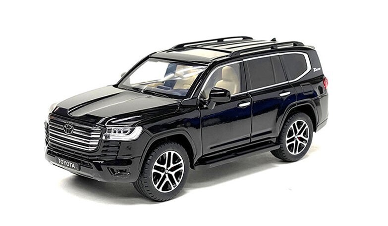 1:24 Toyota Land Cruiser 300 Suv 2023 Negro KINGS TOY 02672 1:24 Toyota Land Cruiser 300 Suv 2023 Negro KINGS TOY 02672