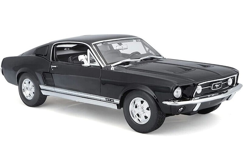 1:18 Ford Mustang GT A Fastback Coupe 1967 Negro MAISTO Special Edition