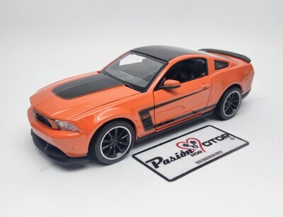 1:24 Ford Mustang Coupe Boss 302 2012 Naranja MAISTO Special Edition 03039