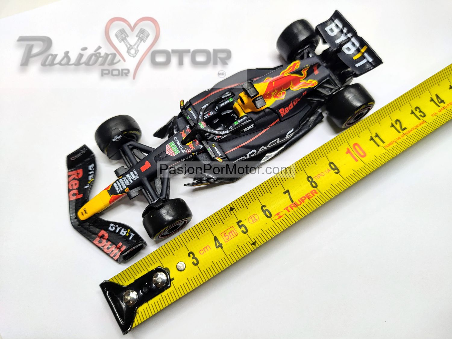 1:43 Red Bull Oracle RB19 2023 #11 Sergio Checo Perez F1 Formula 1 BBURAGO Race 03280