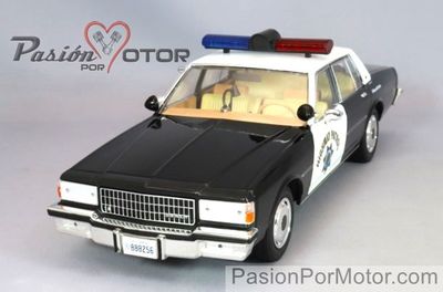 1:24 Chevrolet Caprice 1989 California Highway Patrol PPV GREENLIGHT Hot Pursuit Patrulla Policia