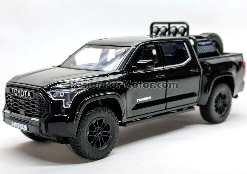 1:24 Toyota Tundra TRD 4X4 Off Road 2022 Negro KINGS TOY 03841