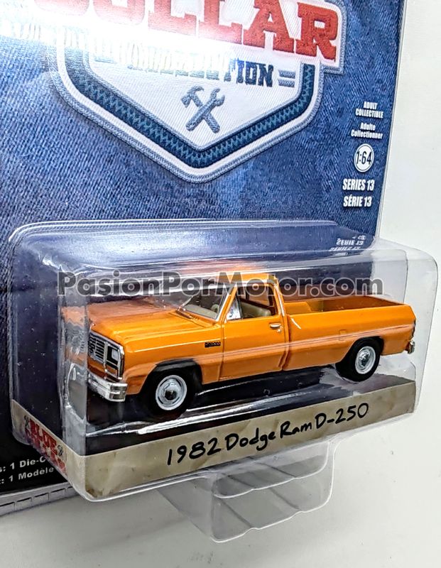 1:64 Dodge Ram D-250 Naranja 1982 Pick Up GREENLIGHT Blue Collar 03761