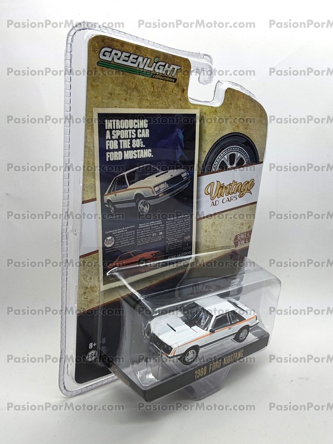 1:64 Ford Mustang Fastback 1980 Blanco GREENLIGHT Vintage Ad Cars Fox 02642