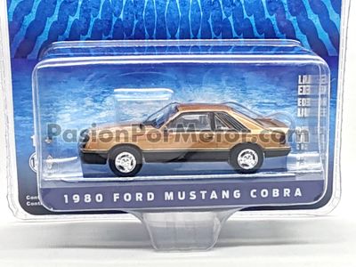 1:64 Ford Mustang Cobra Fastback 1980 ocre GREENLIGHT The S7ampede Serie 1 Fox