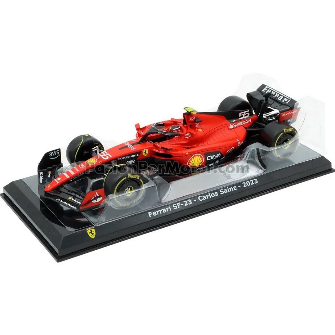 1:24 Ferrari SF-23 #55 Carlos Sainz Temporada 2023 F1 Con Capello, Base y Casco BBURAGO Formula Racing 03976