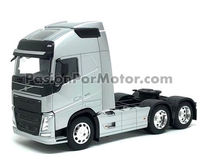 1:32 Volvo FH 500 6X4 2016 Cabina Plata WELLY Transporter Truck Tractor Chato Tractocamión 03846