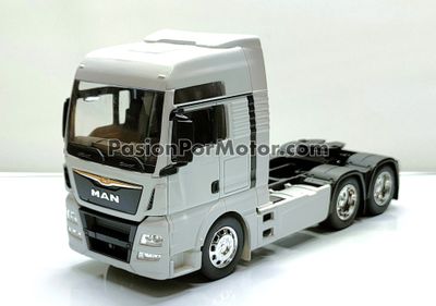 1:32 Man TGX XXL 26.440 6x4 2014 Cabina Blanco WELLY Truck Tractor Tractocamion Chato 00575