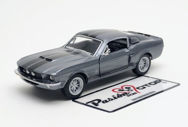 5 Pulgadas / 1:38 Ford Shelby GT-500 Coupe Fastback 2+2 1967 Gris con Franjas KINSMART En Display a Granel 1:32 02695