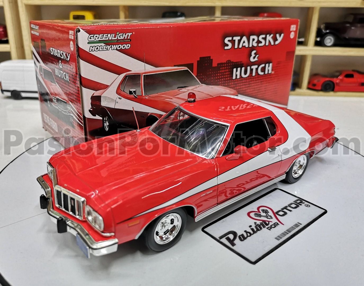 1:24 Ford Gran Torino 1976 Starsky &amp; Hutch GREENLIGHT Hollywood  01210