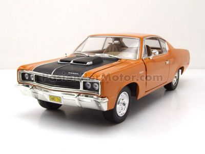 1:18 AMC Rebel 1970 Naranja LUCKY DIE CAST Road Legends 04133