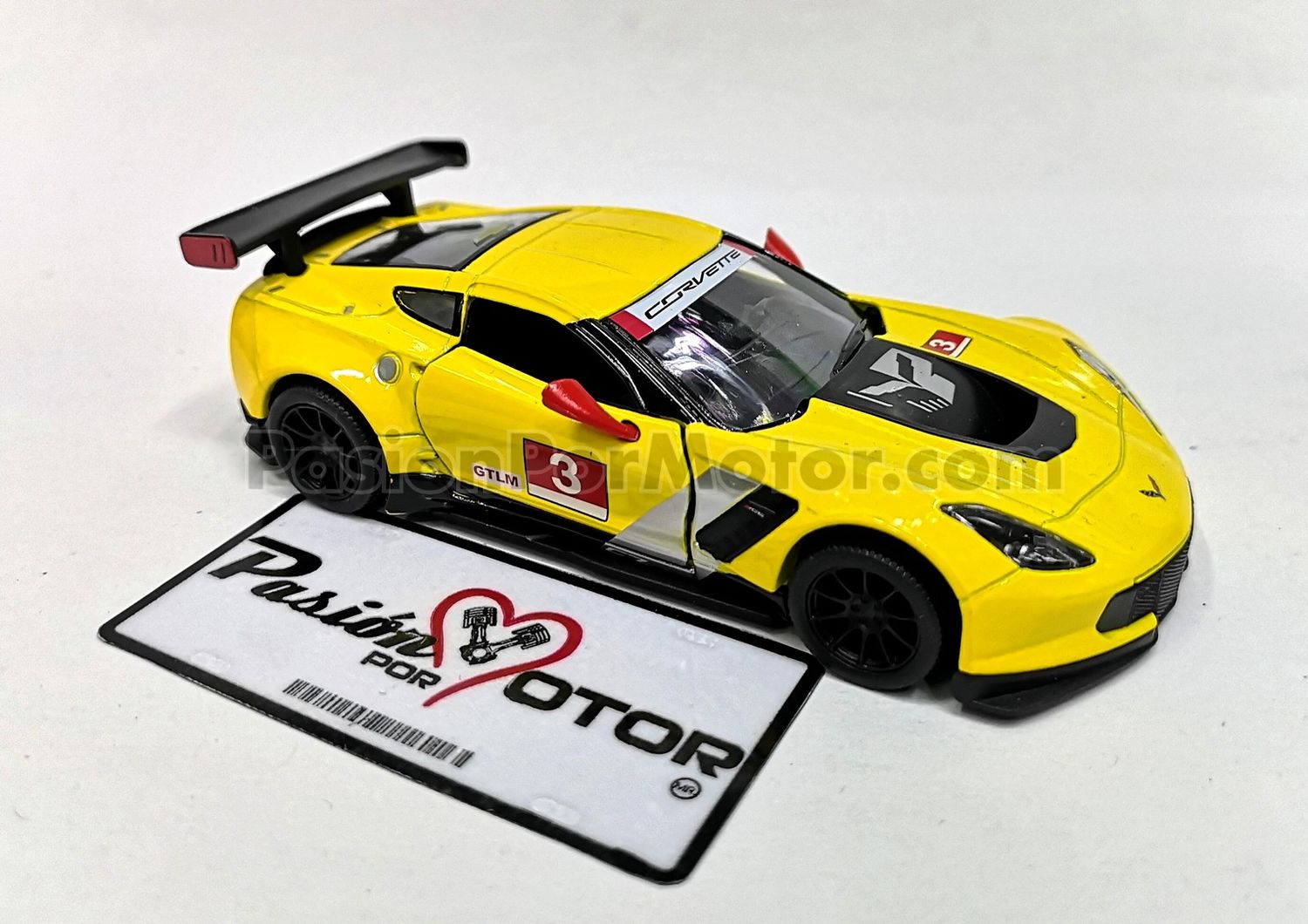 5 Pulgadas / 1:36 Chevrolet Corvette C7.R 2016 Amarillo KINSMART En Display a Granel 1:32 04789