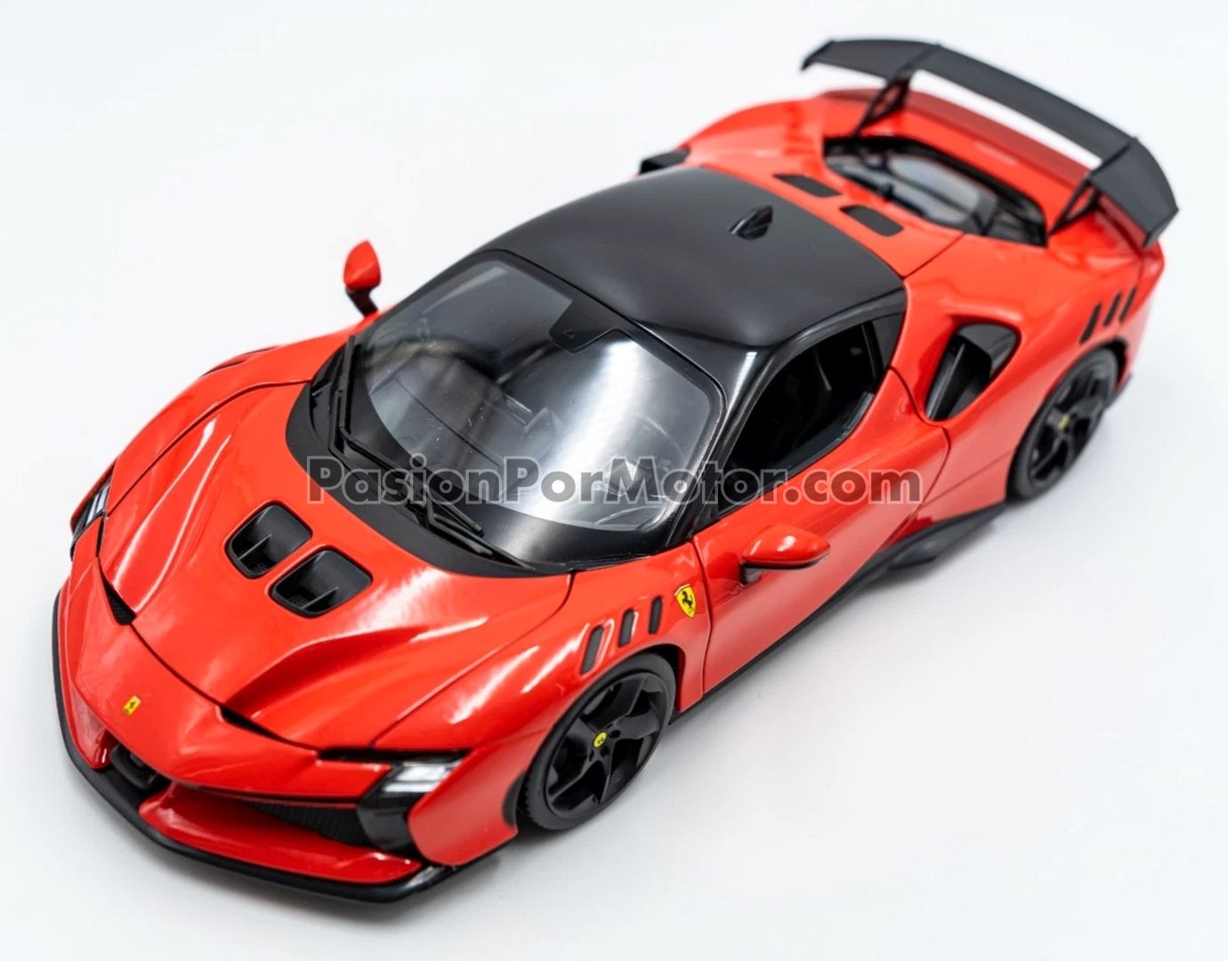 1:18 Ferrari SF90 XX Stradale 2024 Rojo MAISTO Special Edition 03924 1:18 Ferrari SF90 XX Stradale 2024 Rojo MAISTO Special Edition 03924