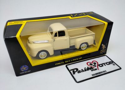1:43 Ford F-1 Pick Up 1948 Beige LUCKY DIE CAST Road Signature 02102