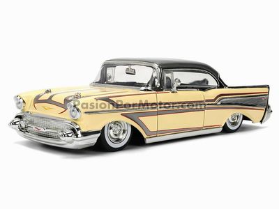 1:24 Chevrolet Bel Air Coupe 1957 Lowrider Crema y Gris JADA TOYS Big Time Muscle 00818