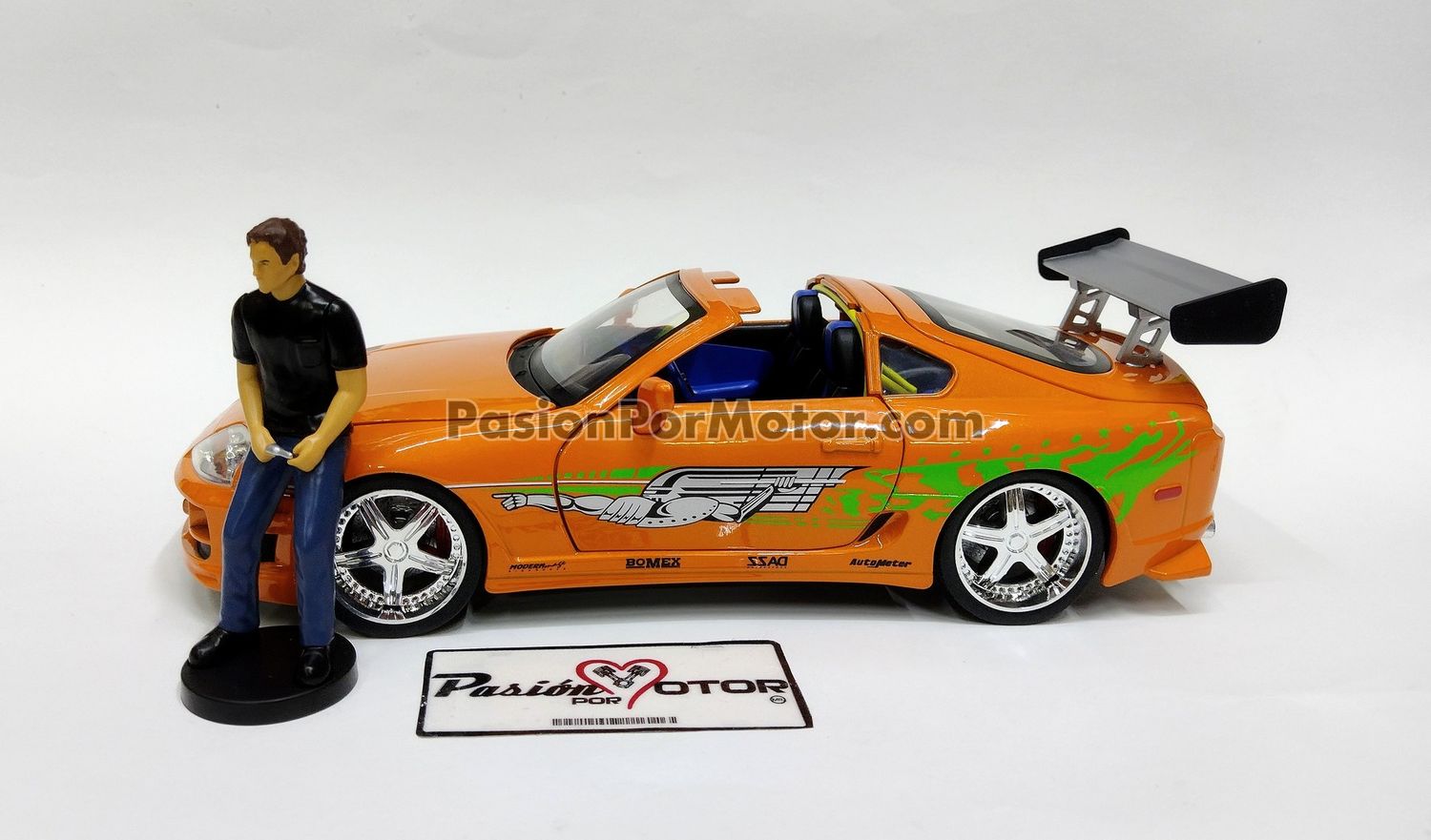 1:18 Toyota Supra Coupe 1995 Naranja Con Luz Neon + Figura Brian O´Conner Rapido y Furioso JADA TOYS 01675 1:18 Toyota Supra Coupe 1995 Naranja Con Luz Neon + Figura Brian O´Conner Rapido y Furioso JADA TOYS 01675