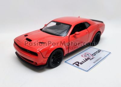 1:24 Dodge Challenger SRT Hellcat Widebody Coupe 2018 Rojo MOTOR MAX 03617