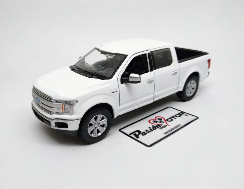1:27 Ford F-150 Crew Cab Lariat 2019 Blanco MOTOR MAX Pick Up 1:24 02979