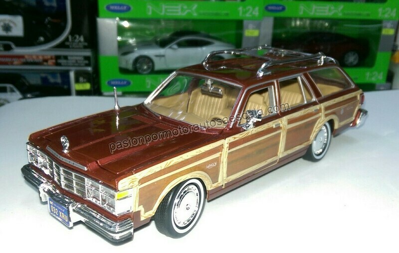 1:24 Chrysler Lebaron Town Country Wagon 1979 Canela MOTOR MAX Guayin 00182 1:24 Chrysler Lebaron Town Country Wagon 1979 Canela MOTOR MAX Guayin 00182