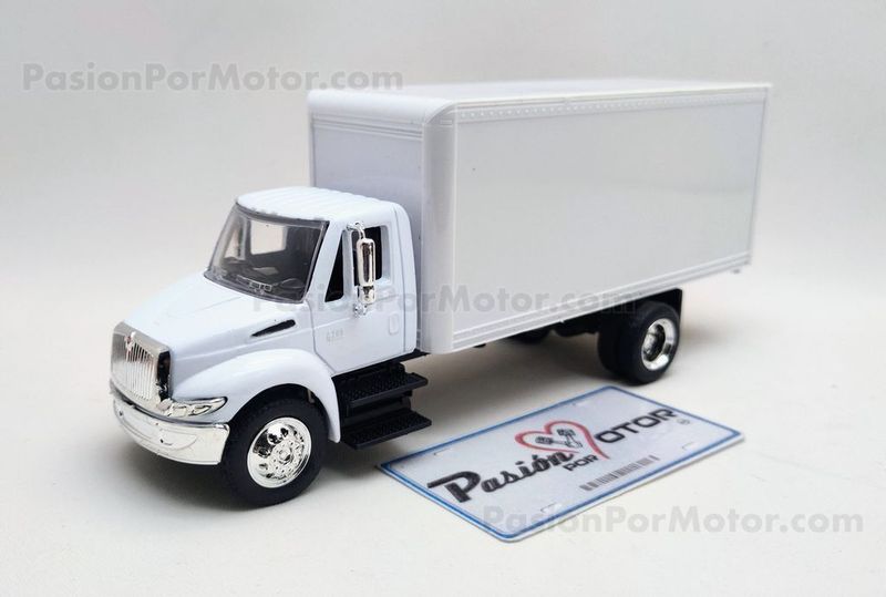 1:43 International 4200 Durastar 2001 Rabon Con Caja Seca Blanco NEW RAY 00303