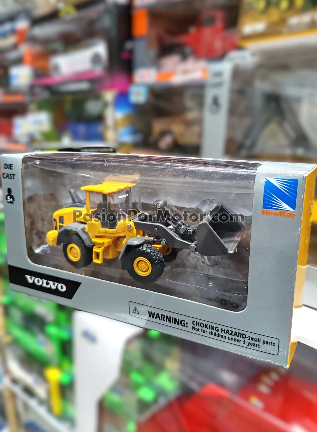 5 Pulgadas / 1:60 Volvo L60H Cargador Frontal NEW RAY Maquinaria 00526