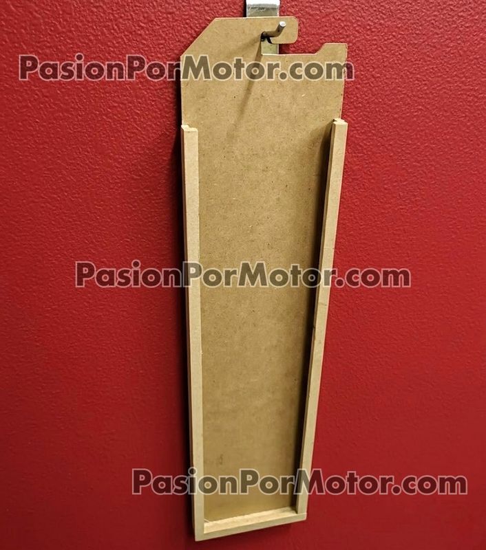 1:64 - Tablero Coleccionador En Madera y Aglomerado Para 8 Pz Tipo Hot Wheels Basico con Tarjeta /Empaque / Blister 1:64 - Tablero Coleccionador En Madera y Aglomerado Para 8 Pz Tipo Hot Wheels Basico con Tarjeta /Empaque / Blister