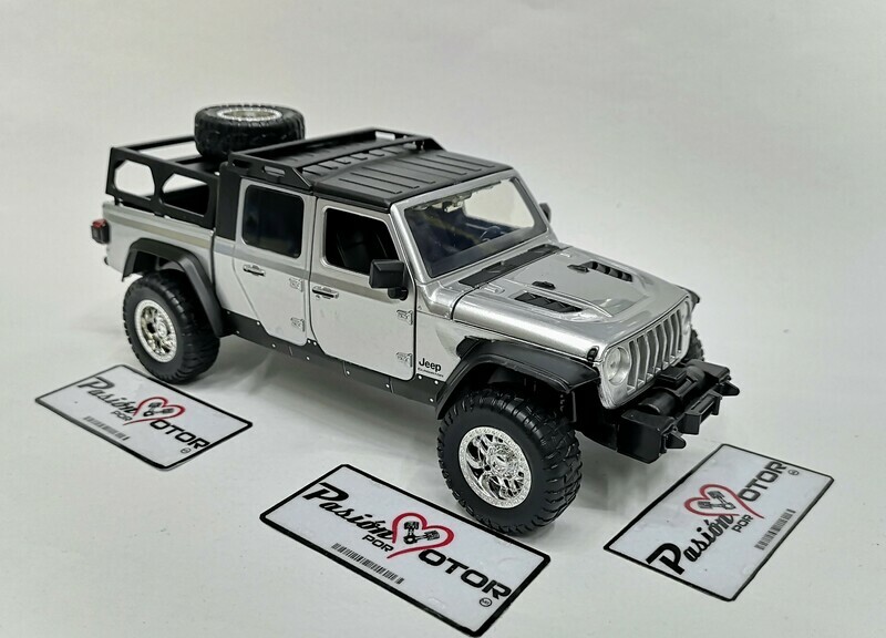 1:24 Jeep Gladiator Pick Up 2020 Plata Rapido Y Furioso 9 Tej Parker JADA TOYS 1:24 Jeep Gladiator Pick Up 2020 Plata Rapido Y Furioso 9 Tej Parker JADA TOYS