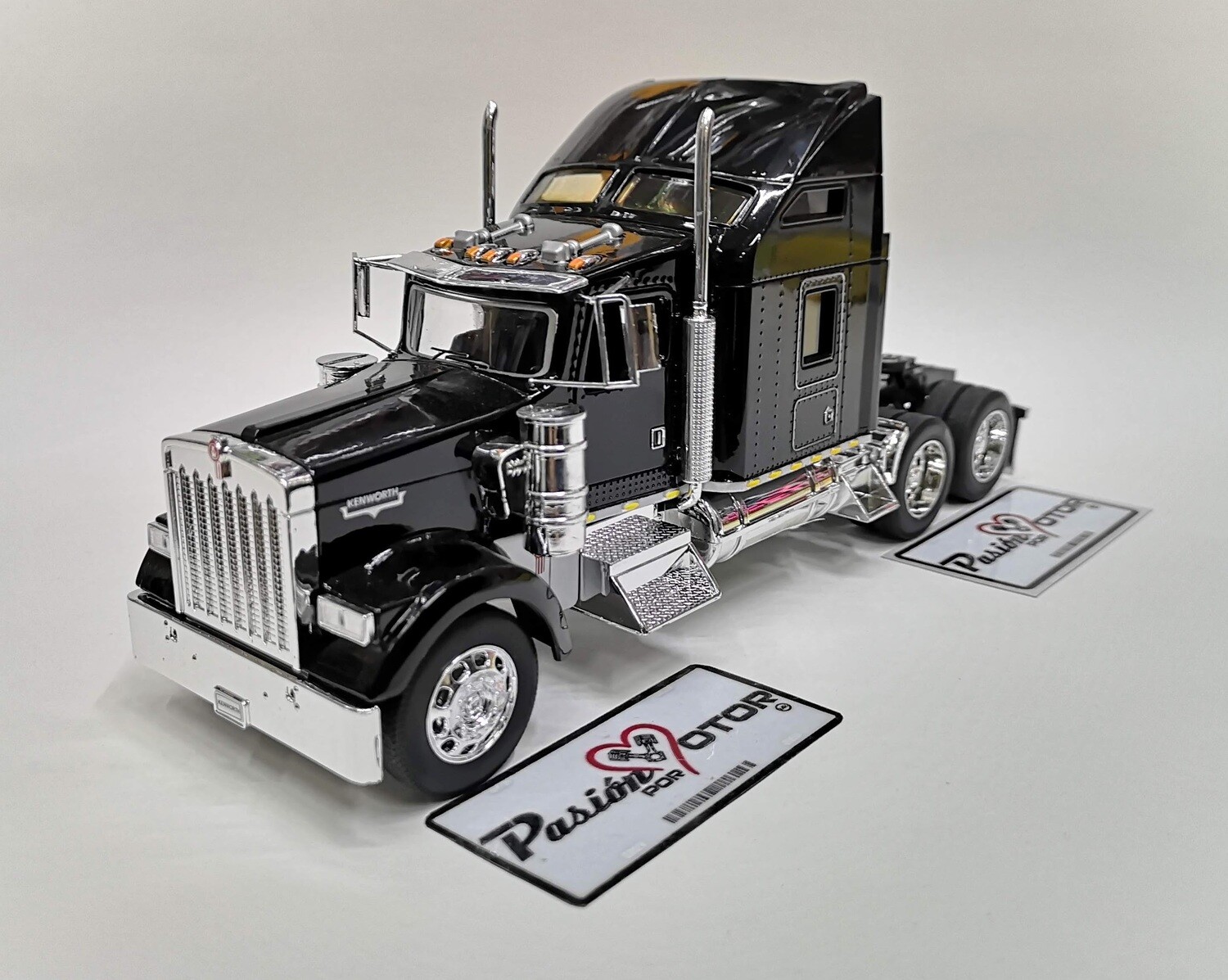 1:32 Kenworth W900 Aerocab 1995 Negro Cabina WELLY Transporter Display a Granel Tractocamion 01428