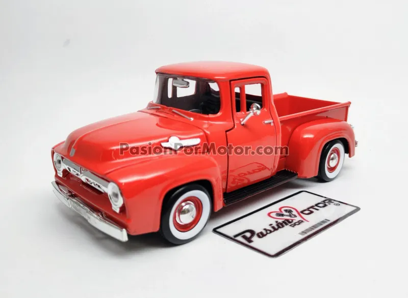 1:24 Ford F-100 Pick Up 1956 Rojo Con Llantas Cara Blanca MOTOR MAX American Classics 02206 1:24 Ford F-100 Pick Up 1956 Rojo Con Llantas Cara Blanca MOTOR MAX American Classics 02206