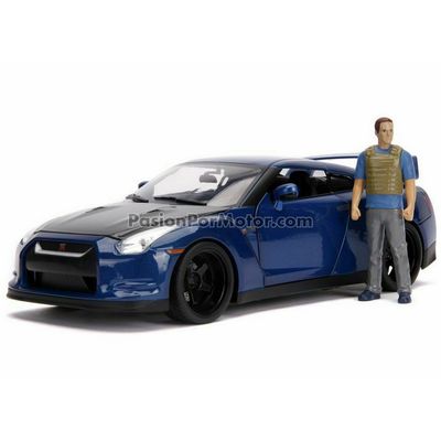 1:18 Nissan GT-R R35 2009 Azul con luz + Figura Brian´s Rapido y Furioso 7 JADA TOYS 02449