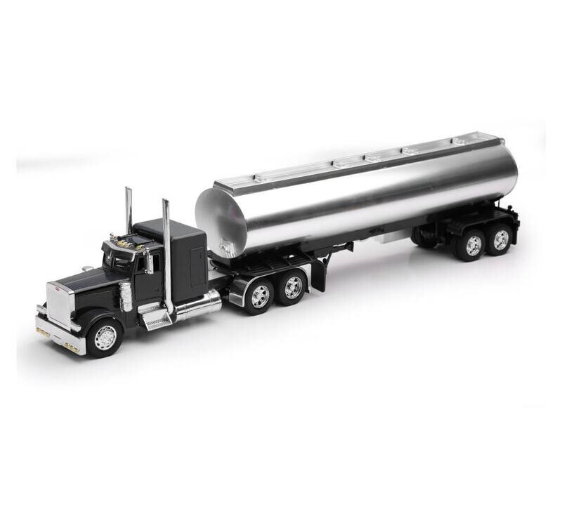 1:32 Peterbilt Model 379 Custom con Pipa de Combustible NEW RAY 02521