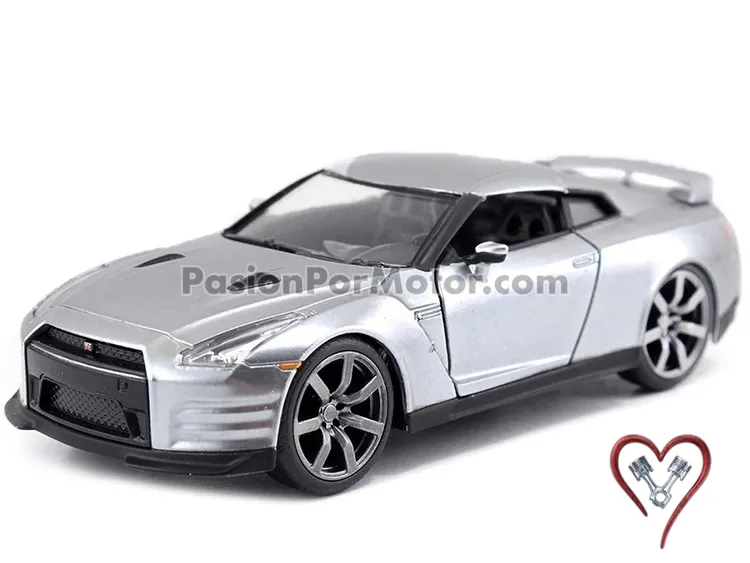 5 Pulgadas / 1:36 Nissan GT-R R35 Coupe 2010 Plata Brian´s Rapido y Furioso 5 JADA TOYS 02595 5 Pulgadas / 1:36 Nissan GT-R R35 Coupe 2010 Plata Brian´s Rapido y Furioso 5 JADA TOYS 02595