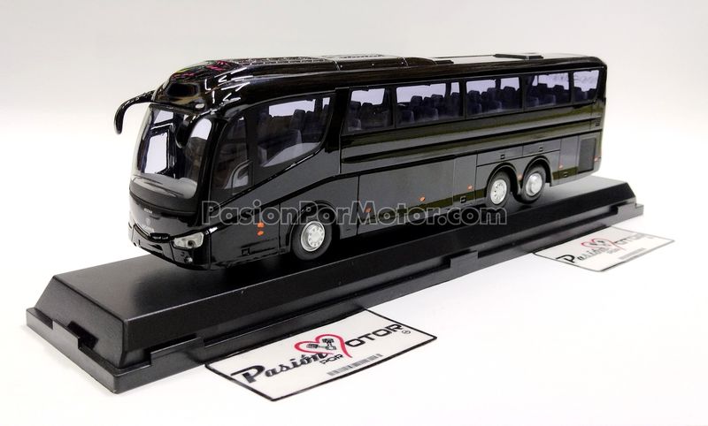 1:50 Irizar PB Autobus Tres Ejes 2001 Negro CARARAMA Scania Man 02691