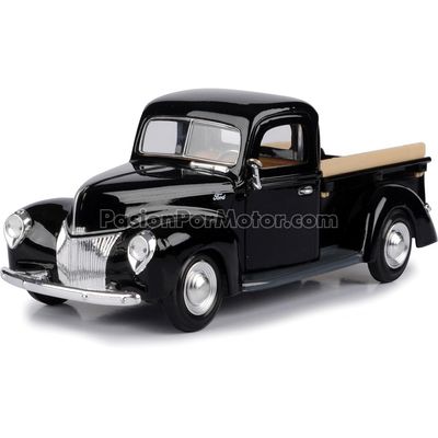 1:24 Ford Pick Up 1940 Negro MOTOR MAX Timeless Legends 02701