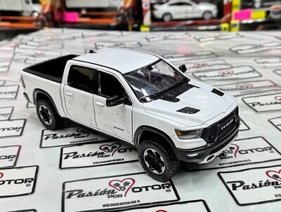 1:27 Ram 1500 Crew Cab Pick Up Rebel 2019 Blanco MOTOR MAX 1:24 02719 1:27 Ram 1500 Crew Cab Pick Up Rebel 2019 Blanco MOTOR MAX 1:24 02719