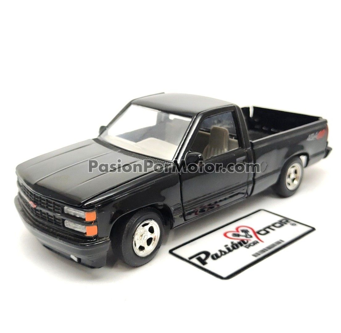 1:24 Chevrolet Pick Up 454 SS 1992 Negro Brillante MOTOR MAX Silverado Cheyenne 02536 1:24 Chevrolet Pick Up 454 SS 1992 Negro Brillante MOTOR MAX Silverado Cheyenne 02536
