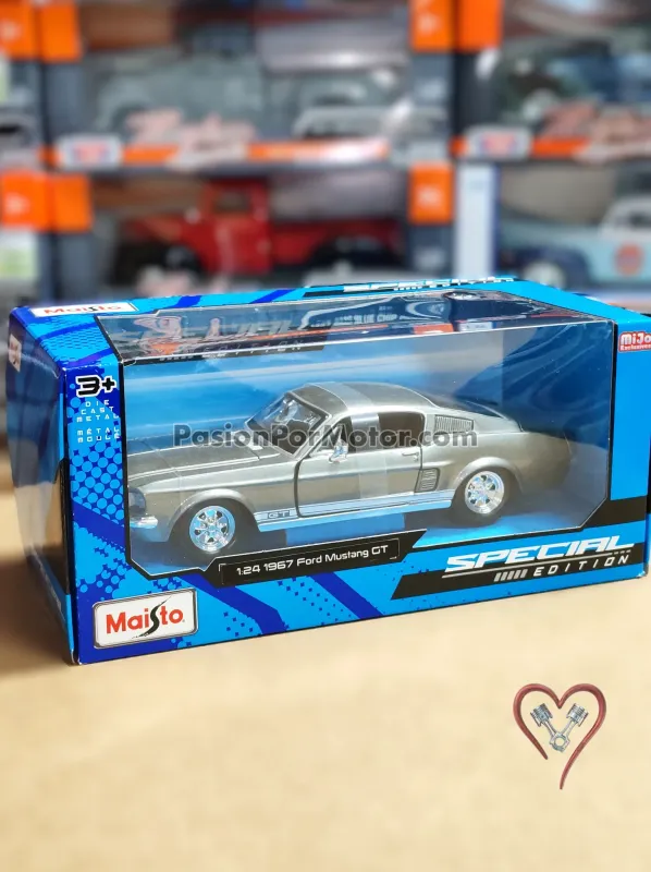 1:24 Ford Mustang GT Fastback Coupe 2+2 1967 Gris MAISTO Special Edition 03040