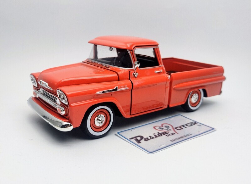 1:24 Chevrolet Apache Fleetside Pick Up 1958 Naranja MOTOR MAX Timeless Legends