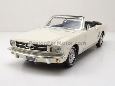 1:18 Ford Mustang 1964 1/2 Convertible Blanco MOTOR MAX 00372 1:18 Ford Mustang 1964 1/2 Convertible Blanco MOTOR MAX 00372
