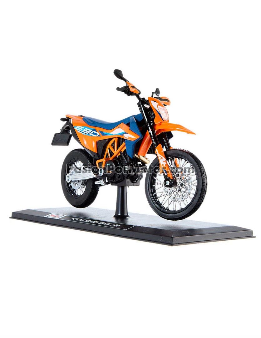1:12 KTM 690 SMC R 2023 Naranja Con Base MAISTO Motor Cycles 04898 Motocicleta a escala de coleccion escala 1:12 KTM 690 SMC R 2023 Naranja y azul, de Maisto 1