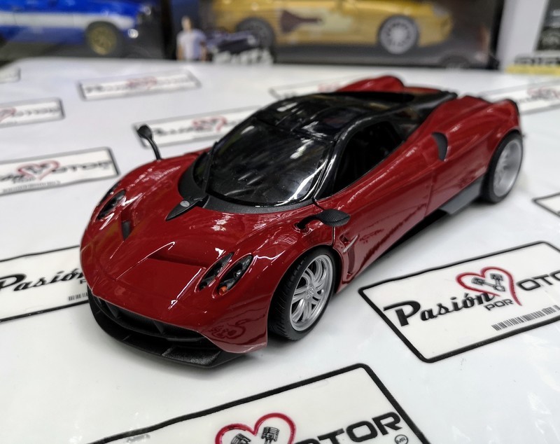 1:24 Pagani Huayra 2011 Rojo WELLY Nex Models 05069