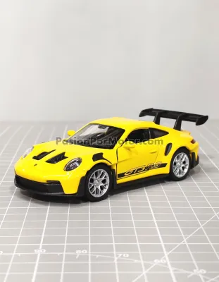 5 Pulgadas / 1:38 Porsche 911 GT3 RS (992) 2023 Amarillo WELLY En Display a Granel 1:32 05094
