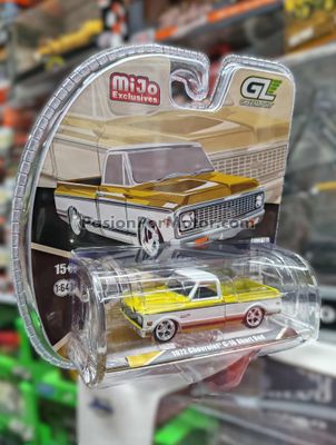 1:64 Chevrolet C-10 Pick Up Caja Corta 1972 Amarillo y Blanco GREENLIGHT Mijo Exclusives 05210