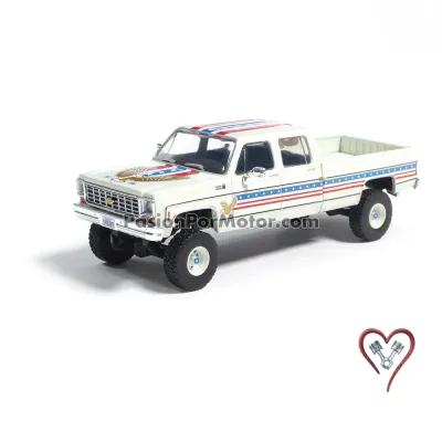 1:64 Chevrolet Custom Deluxe K30 Fleetwood Crew Cab 1976 July 4th IXO MODEL CARS 05329 1:64 Chevrolet Custom Deluxe K30 Fleetwood Crew Cab 1976 July 4th IXO MODEL CARS 05329