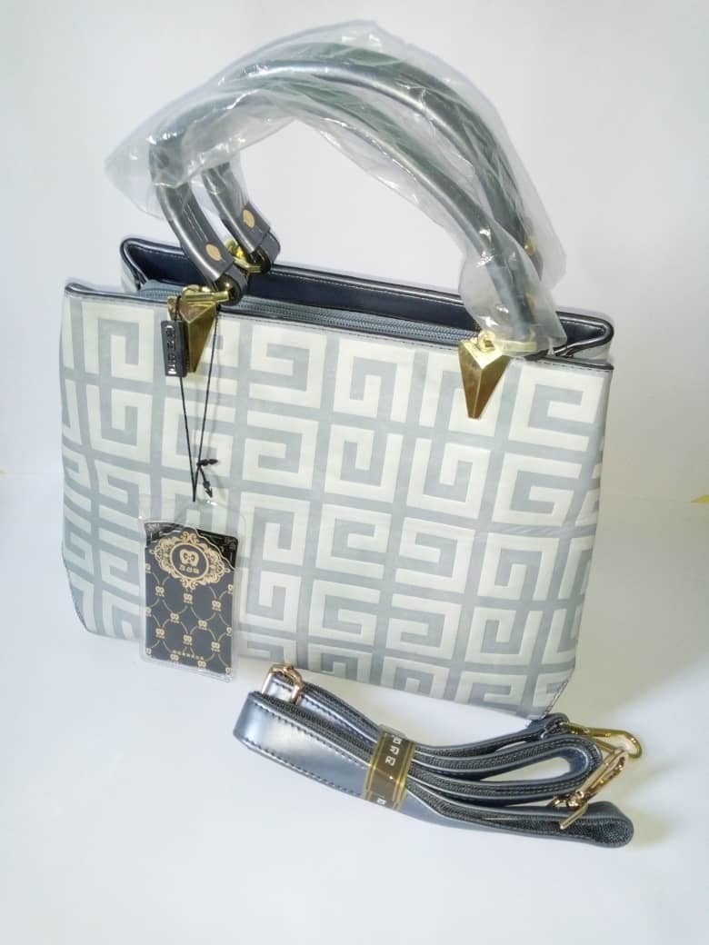 Short hand ladies bag