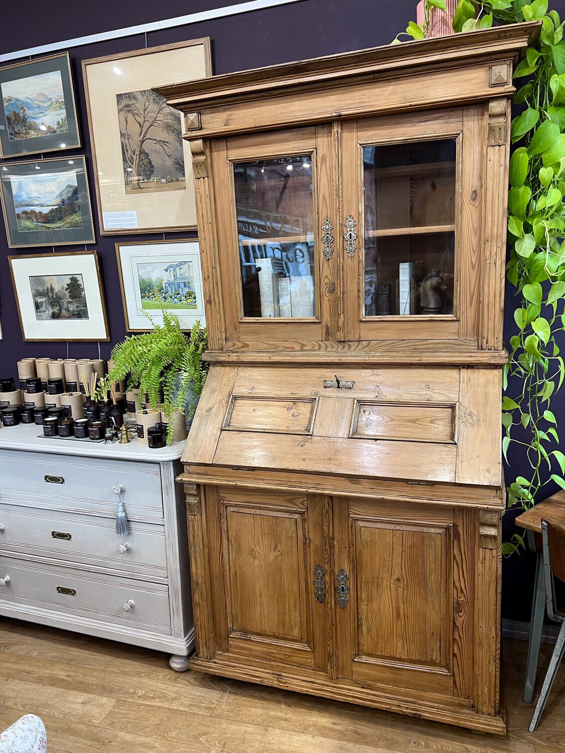 Vintage Continental Pine Bureau / Dresser