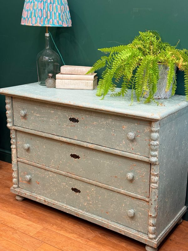 Vintage Pine Chest Of Drawers / Chippy Painted
