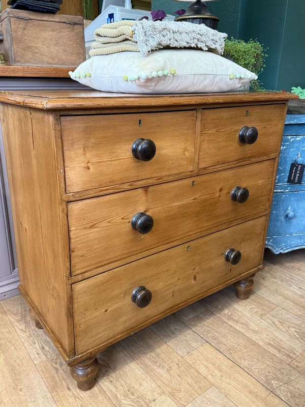 Antique Victorian Pine Chest Of Drawers
