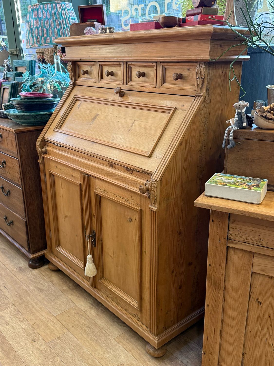 Vintage Pine Bureau / Desk